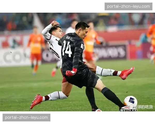 山东泰山客场失利暴露防线问题，争冠之路再遇挫折